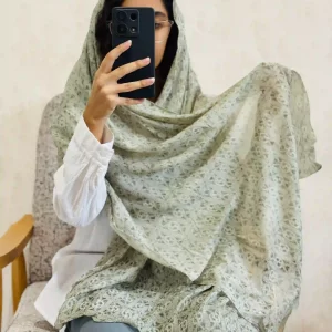 شال حریر طرحدار زنانه با رنگبندی متنوع